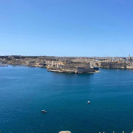 Superb 3 Bedroom Apartment In Valletta Exterior foto