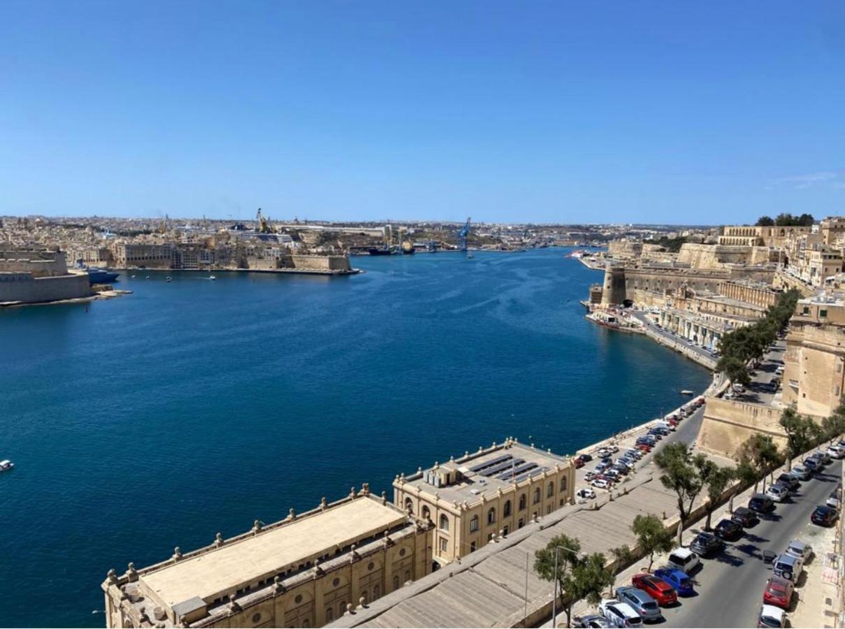 Superb 3 Bedroom Apartment In Valletta Exterior foto