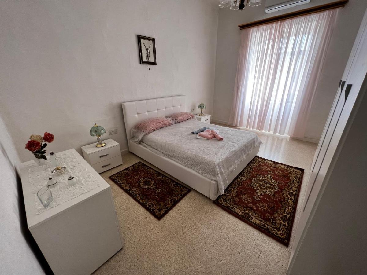 Superb 3 Bedroom Apartment In Valletta Exterior foto